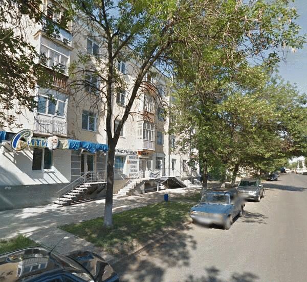 Банкомат Башкомснаббанка по адресу ул. Космонавтов, д. 1, 1 корпус УГНТУ