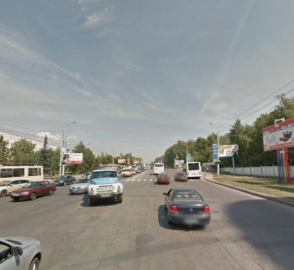 Банкомат ПромТрансБанка по адресу ул. Менделеева, д. 137, ТРК «Иремель», 1 этаж, рядом с входом в гипермаркет «Карусель»