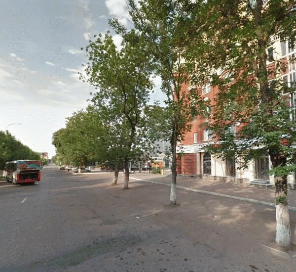 Банкомат Уральского Банка Реконструкции и Развития по адресу ул. Гоголя,  д. 36