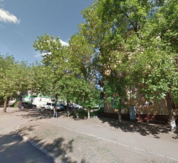 Отделение Газпромбанка по адресу ул. М. Карима, д. 42